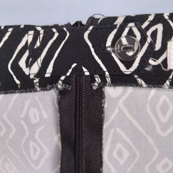 chico's Abstract Pencil Skirt 16 - Picture 12 of 12